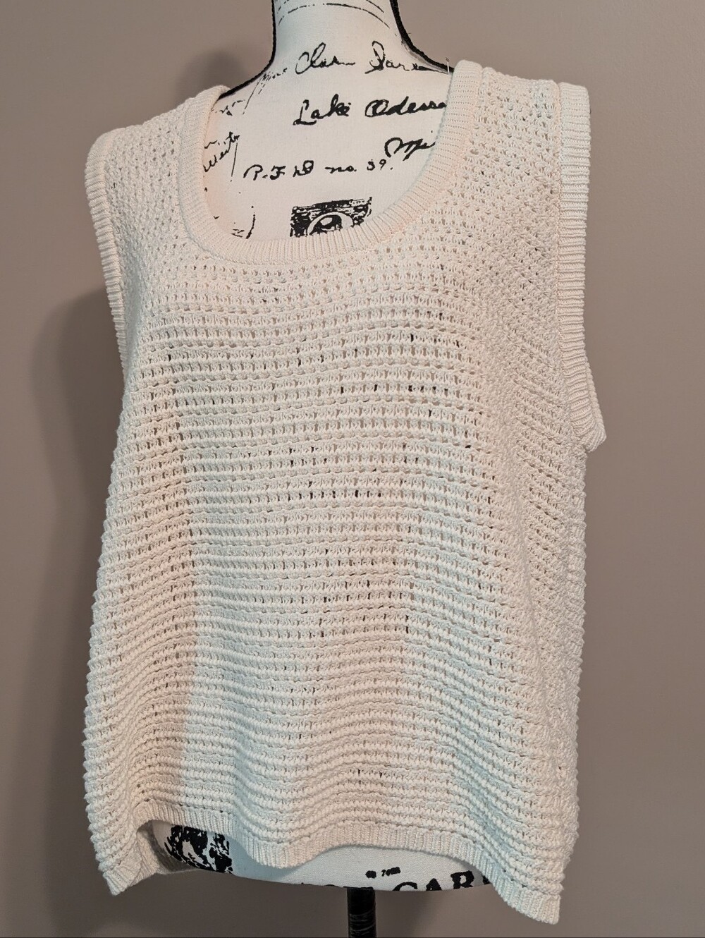 Ann Taylor Weekend Ivory Rib Stitch Sleeveless Sweater Tank